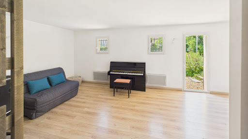 Villa with terrace 4