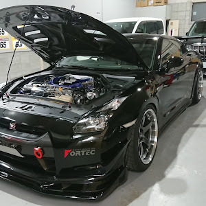 NISSAN GT-R R35