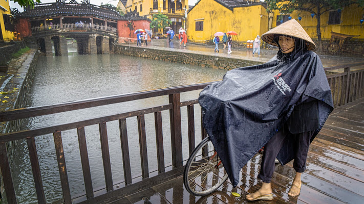 Pioggia ad Hoi An di Montevecchi