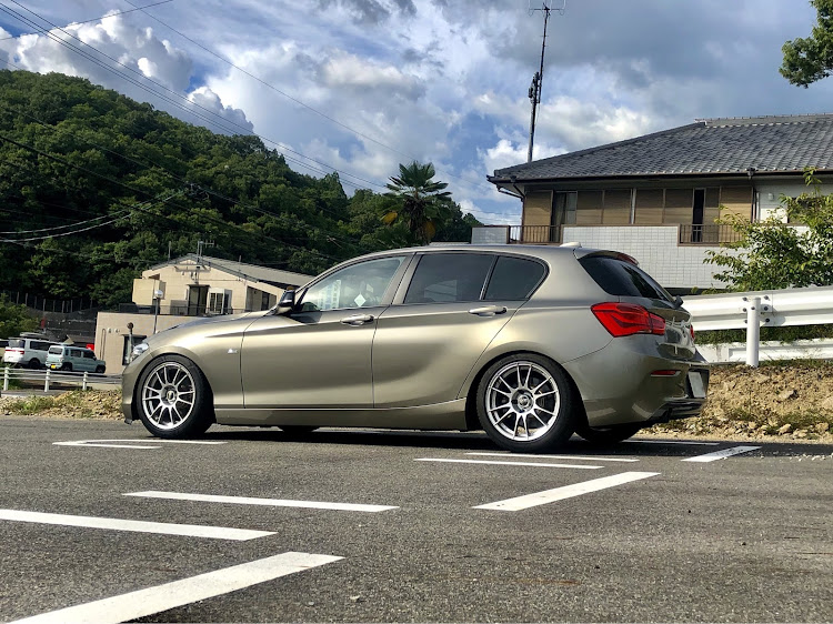 1シリーズ ハッチバックのBC RACING車高調・BMW1シリーズ・OZレーシング・8月もよろしくお願いしますに関するカスタム事例の投稿画像3枚目