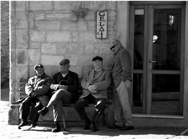 Quattro amici al bar di nicarchi