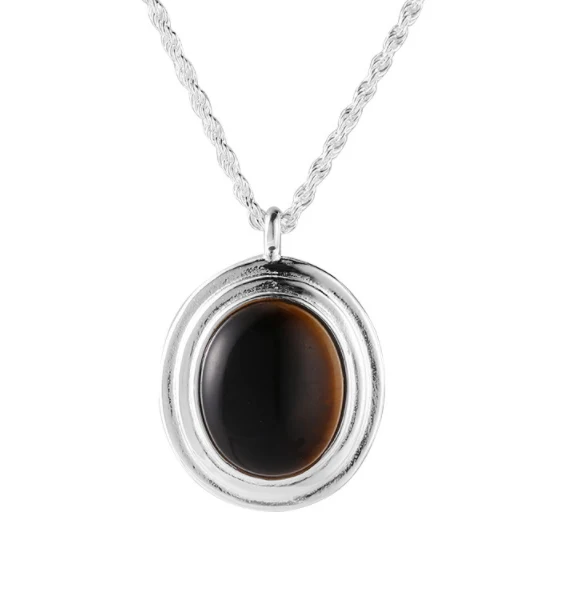 S925 Sterling Zilveren Ovalen Zwarte Agaat Ketting. Elegante damesketting, perfect voor dagelijks gebruik of als bijzonder cadeau. Tijdloos en stijlvol ontwerp.