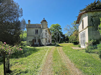 château à Libourne (33)