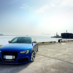 RS5 クーペ B8