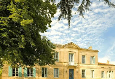 Vineyard with pool and outbuildings 5