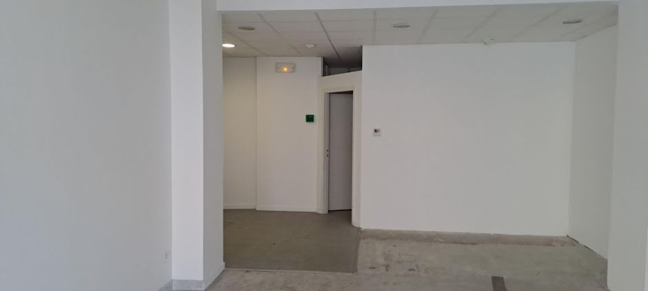 Vente locaux professionnels  176 m² à Pau (64000), 379 400 €