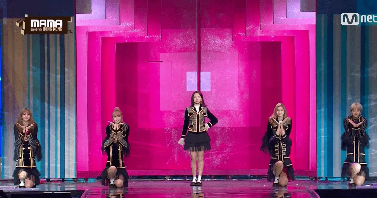 Watch Twice S Incredible Performance From Mama 16