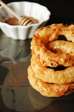 Fried Apple Rings was pinched from <a href="http://www.howto-simplify.com/2011/06/apple-rings.html" target="_blank">www.howto-simplify.com.</a>