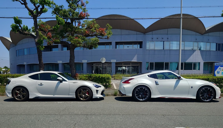 86の車好きと繋がりたい・低いようで低くない丁度良い高さ・愛車の日・腕相撲は強かったけどお腹は弱かった・純正ナビよお前マジか！？に関するカスタム事例の投稿画像9枚目