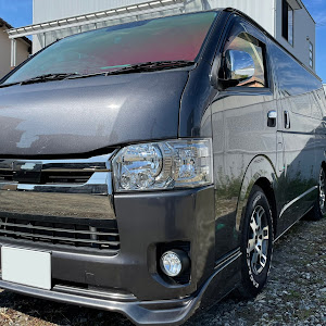 ハイエースバン TRH200V