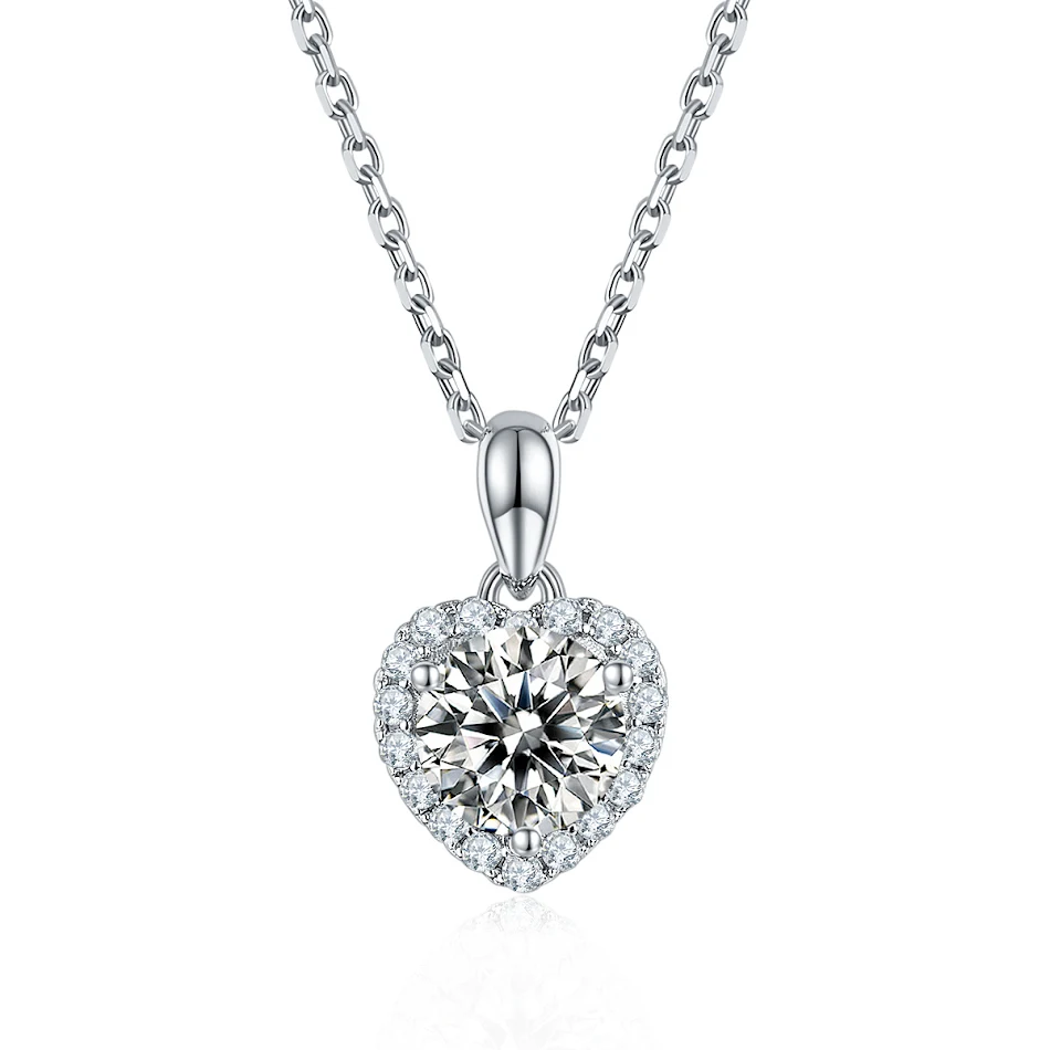 Collier, boucles d'oreilles et bracelet en argent 925, design amour, luxe léger, moissanite. Un ensemble étincelant pour sublimer votre beauté.