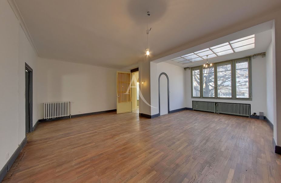 Vente maison 8 pièces 236 m² à Auxerre (89000), 357 100 €