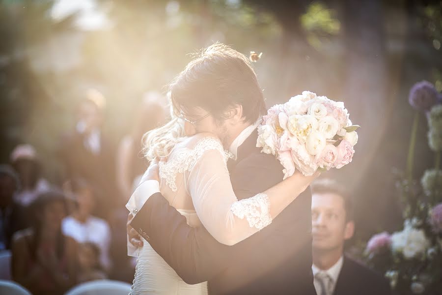 Fotógrafo de casamento Luciano Marinelli (studiopensiero). Foto de 10 de fevereiro 2016