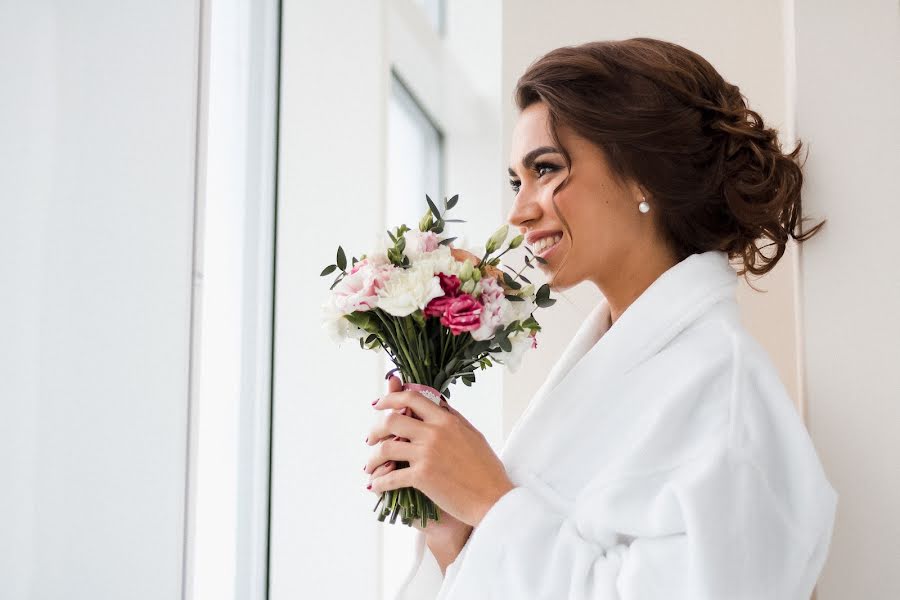 Fotógrafo de bodas Artem Kuznecovskiy (tema). Foto del 10 de septiembre 2017