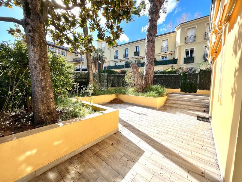 Vente appartement 2 pièces 47 m² à Grasse (06130), 192 000 €