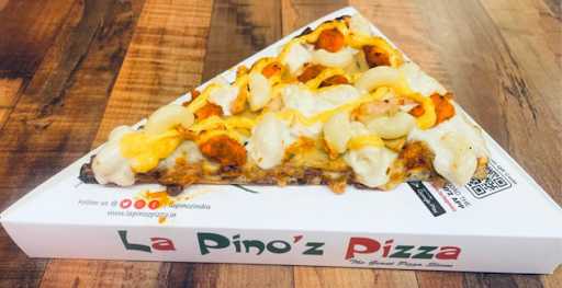 Cheesy Macaroni Non-veg Pizza (Personal Giant Slice (22.5 Cm))