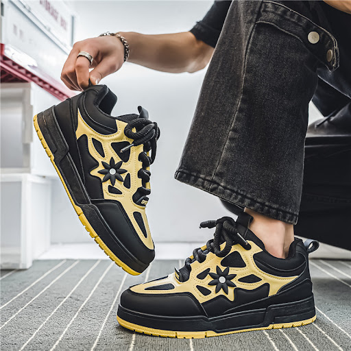 Title 6, Korean Style Trendy Bread Shoes for Men. Experi...