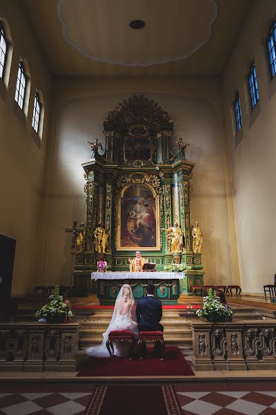 Wedding photographer Zsanett Séllei (selleizsanett). Photo of 3 December 2017