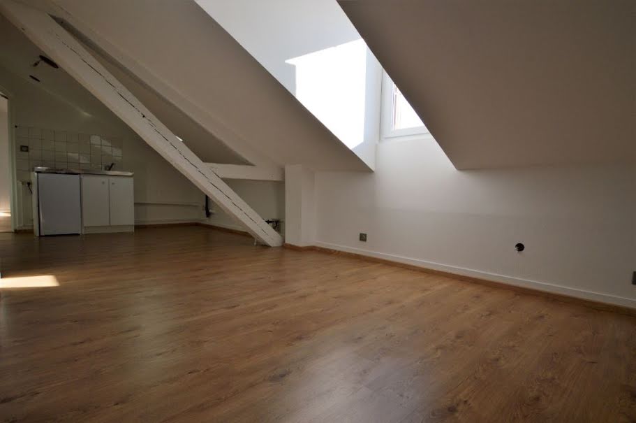 Location  appartement 2 pièces 22 m² à Perigueux (24000), 290 €