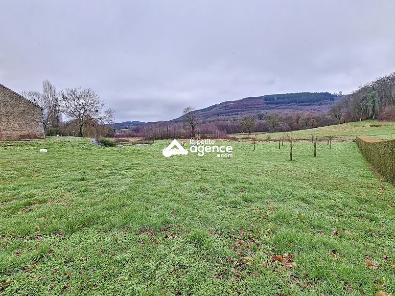 Vente terrain  1500 m² à Saint-Sulpice-le-Guérétois (23000), 25 000 €