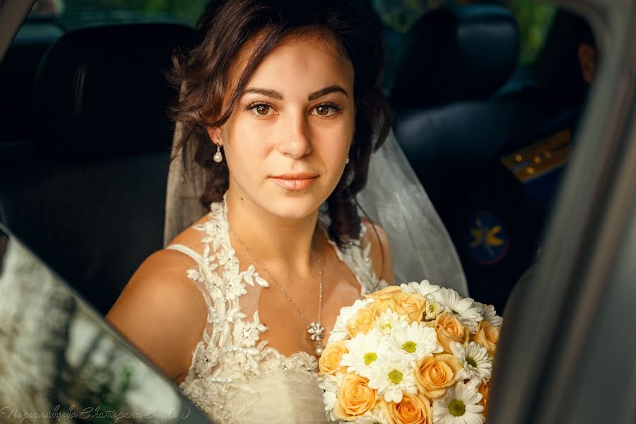 結婚式の写真家Ekaterina Pereslavceva (katyasmile)。2015 12月11日の写真