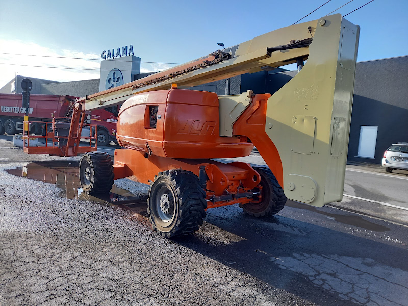 Picture of a JLG 800AJ