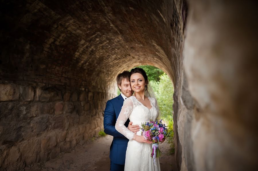 Fotógrafo de casamento Dmitriy Neverovskiy (batmann). Foto de 25 de outubro 2017