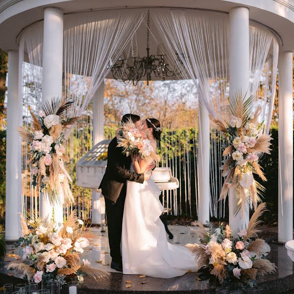 Fotógrafo de casamento Anna Morozova (anet-annie). Foto de 22 de outubro 2019