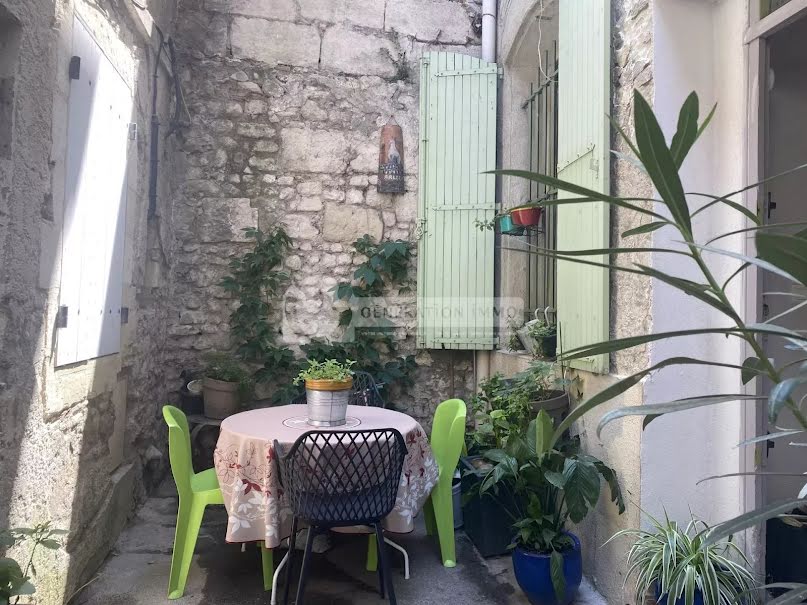 Vente maison 4 pièces 111 m² à Arles (13200), 298 000 €