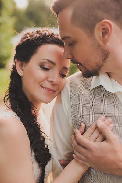 Fotógrafo de casamento Nadya Solnceva (photosolntse). Foto de 21 de julho 2017