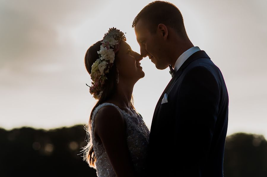 Fotógrafo de casamento Jakub Przybyła (jakubprzybyla). Foto de 9 de agosto 2017