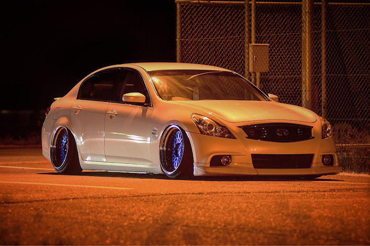 スカイラインのスカイラインV36・スカイライン・g37・INFINITI・エアサスに関するカスタム事例の投稿画像1枚目