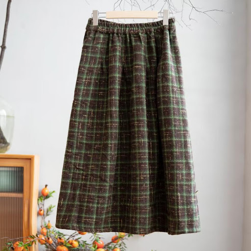 Title 7, Womens High Waist Plaid Woolen Skirt A stylish...