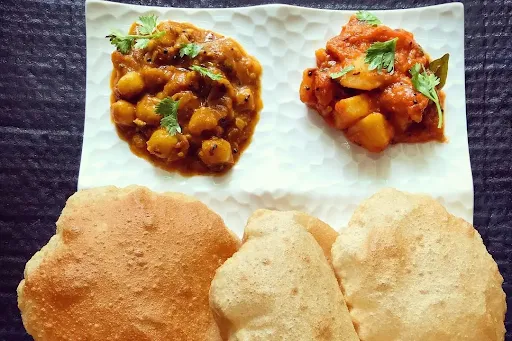 Mathura Special Chole Poori