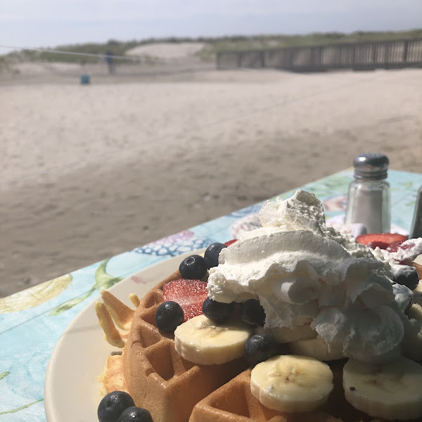 Had a great breakfast this morning! Found out about this place from this app, and was so excited to try it. Felt totally safe afterwards. Always great to have options as a celiac. PSA it is cash only