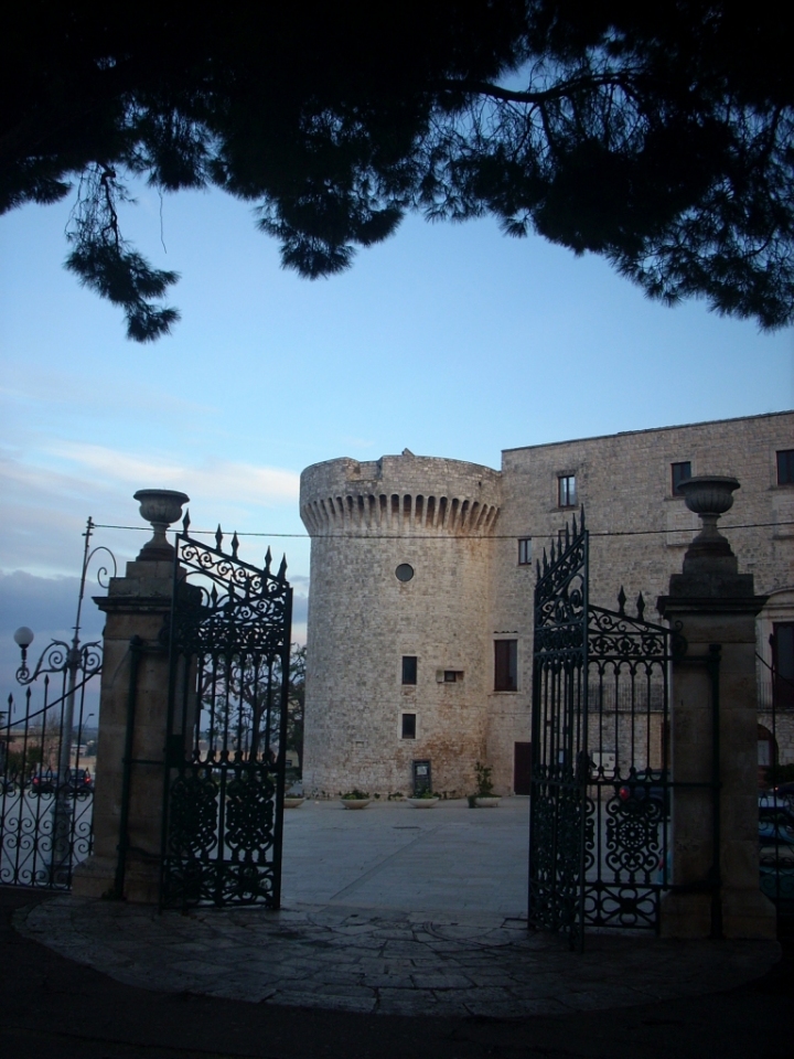 Castello Normanno Conversano BA di Lory92