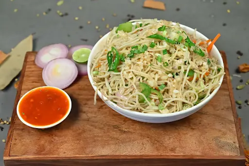 Burnt Garlic Veg Noodles