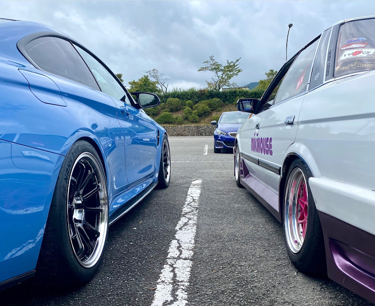 M4 クーペの10月もよろしくお願いします・スマホ撮影・ホイール交換・オフ会・ドアバイザー無し派に関するカスタム事例の投稿画像7枚目