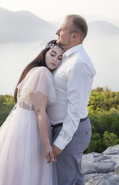 Wedding photographer Olga Erkyzan (photoraw). Photo of 13 July 2019