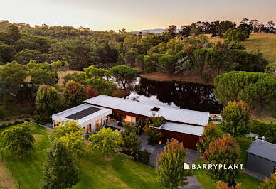 House with pool 8