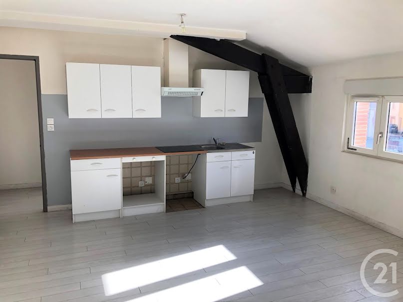 Location  appartement 3 pièces 56.34 m² à Pamiers (09100), 450 €