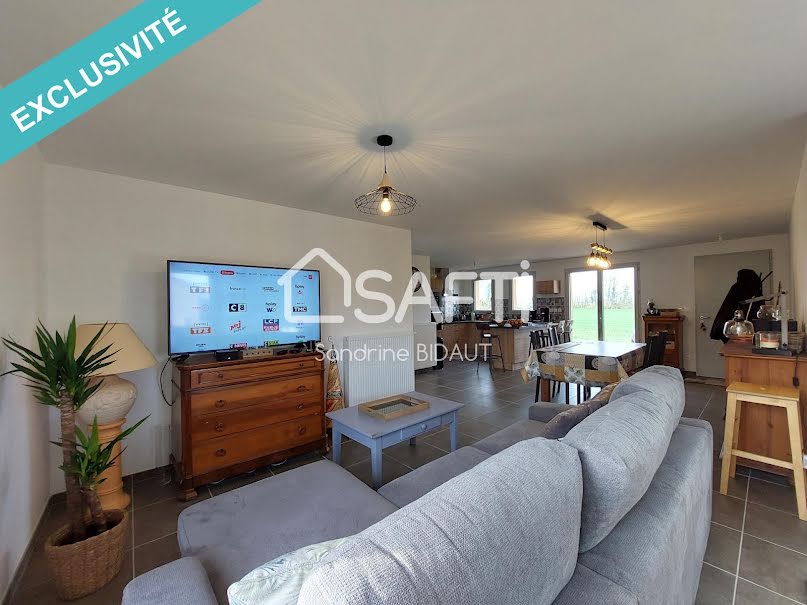 Vente maison 4 pièces 88 m² à Montrevel-en-Bresse (01340), 219 000 €