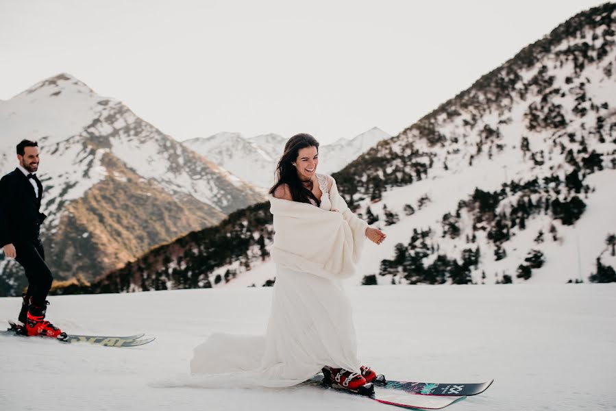 Fotografo di matrimoni Alba Ahedo (albaahedo). Foto del 6 aprile 2020