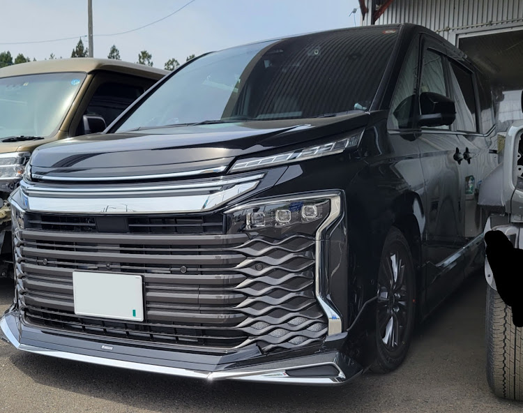 ヴォクシーの新車購入・青森県ユーザー・90系ヴォクシー　ノア・明日納車に関するカスタム事例の投稿画像1枚目
