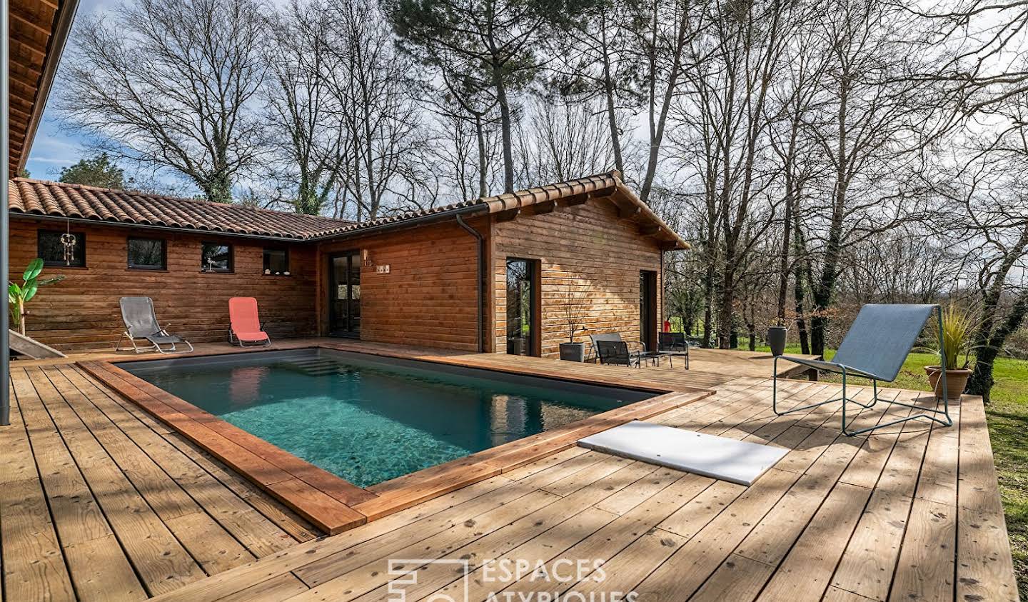 Maison avec piscine et terrasse Saint-Laurent-des-Hommes