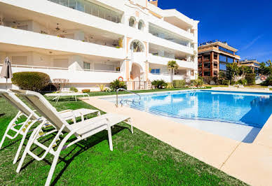 Apartment with terrace and pool 9