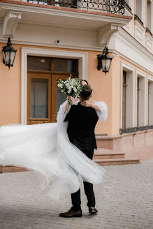 Vestuvių fotografas Miliena Sharavara (miliena). Nuotrauka 2023 balandžio 8