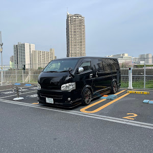 ハイエースバン TRH200V