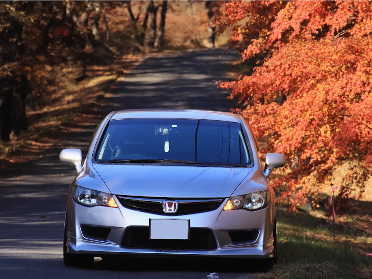 シビックタイプRの榛名山・榛名湖・紅葉・紅葉と愛車に関するカスタム事例の投稿画像2枚目