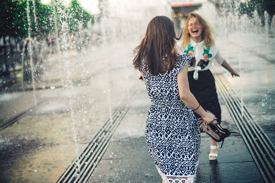 Wedding photographer Mikhail Savinov (photosavinov). Photo of 31 May 2016